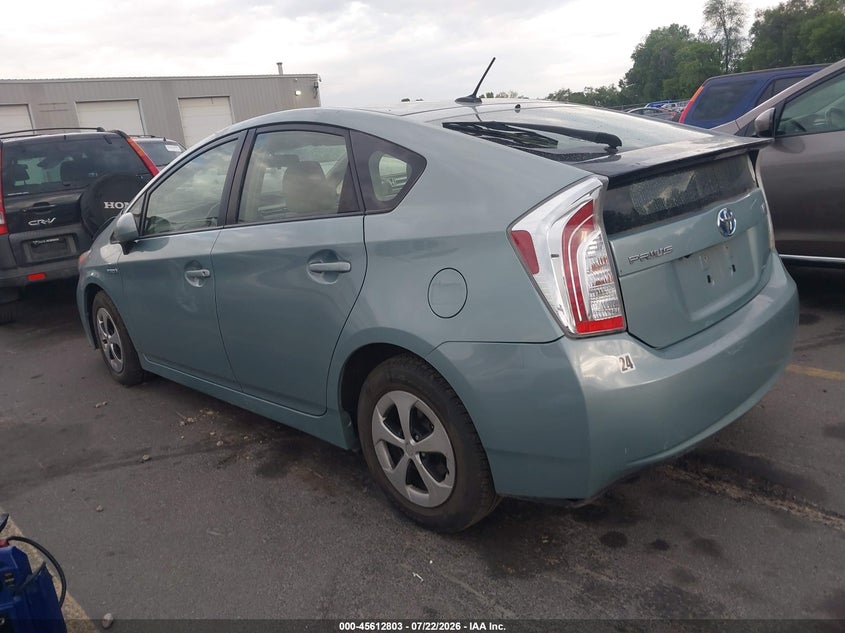 2013 TOYOTA PRIUS auction photo 3