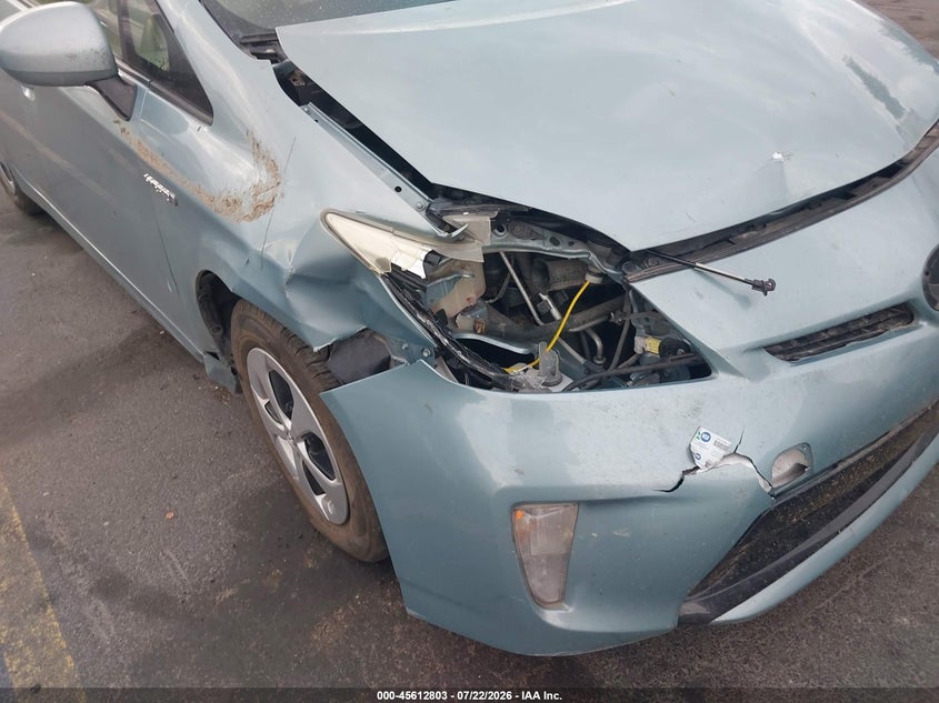 2013 TOYOTA PRIUS auction photo 6