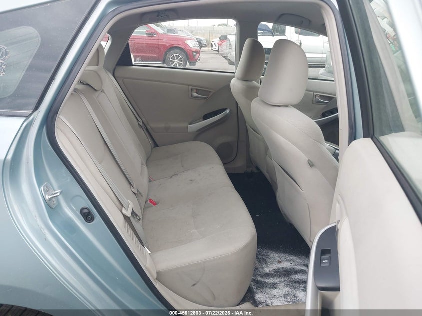 2013 TOYOTA PRIUS auction photo 8