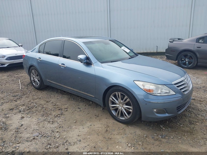 2009 HYUNDAI GENESIS auction photo 1