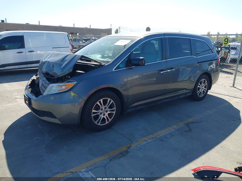2012 HONDA ODYSSEY auction photo 2