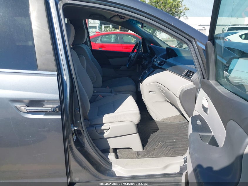 2012 HONDA ODYSSEY auction photo 5