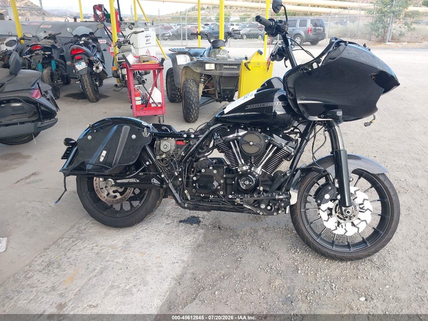 2018 Harley-Davidson Fltrxs Road Glide Special VIN: 1HD1KTC30JB651056 Lot: 45612845