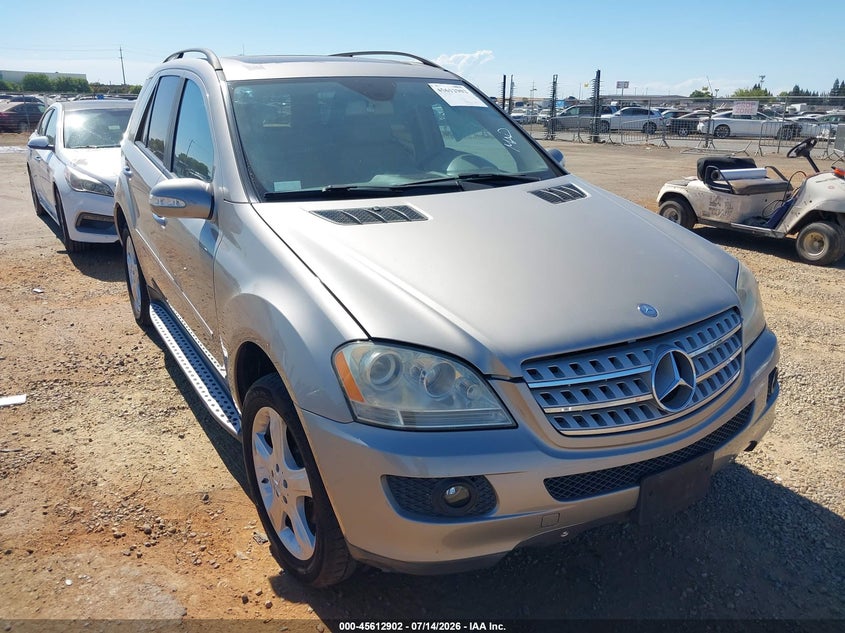 2007 MERCEDES-BENZ ML 350 — zdjęcie z aukcji