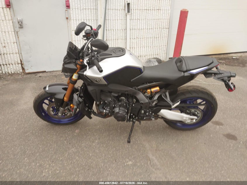 2025 Yamaha Mt09 Sp VIN: JYARN95E9SA002050 Lot: 45612942