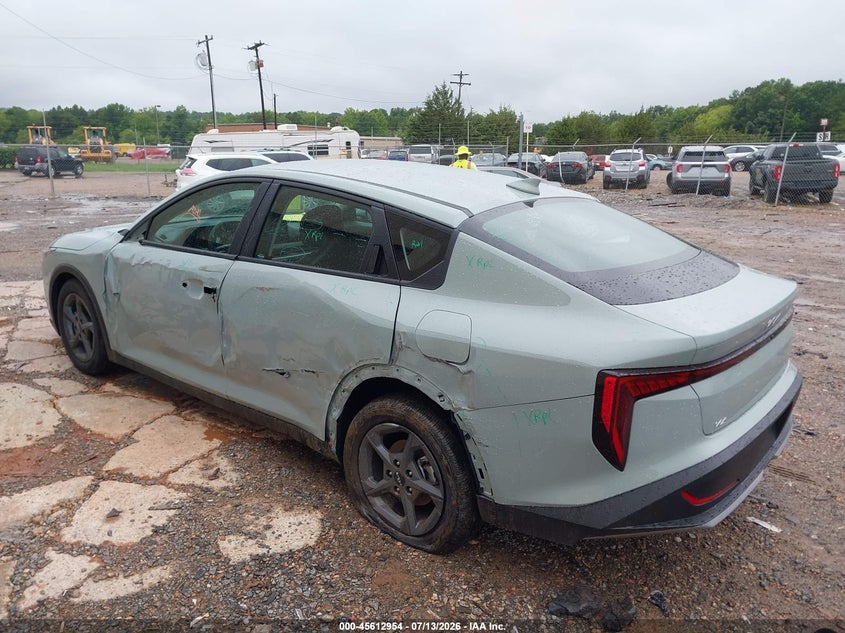 Vin: 3kpft4de8te350678, lot: 46111404, kia k4 lxs 20263