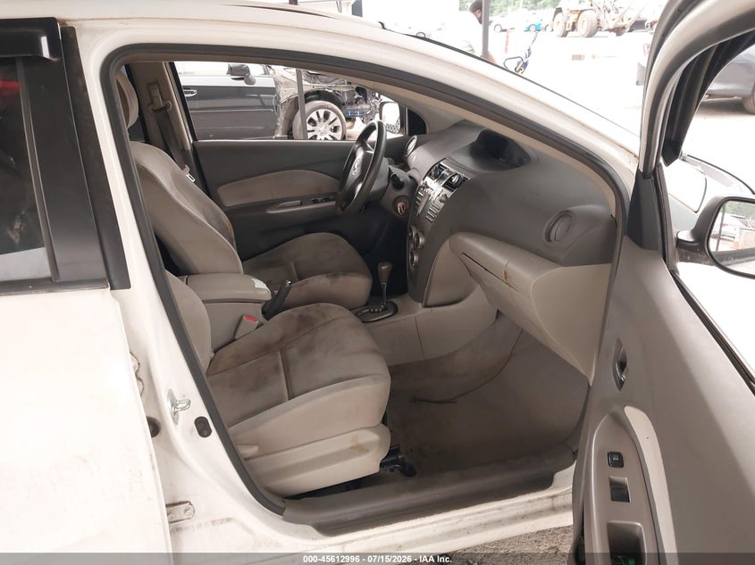 2009 TOYOTA YARIS auction photo 5