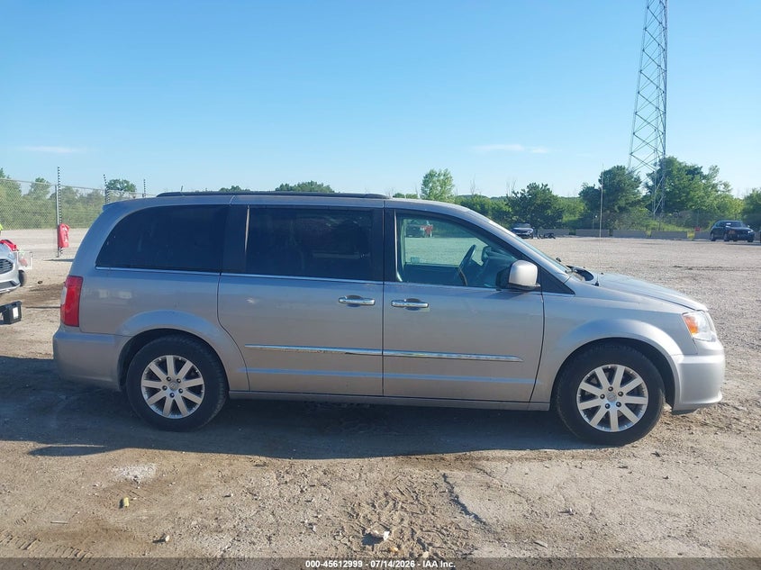 2016 Chrysler Town & Country Touring VIN: 2C4RC1BG6GR305355 Lot: 45612999