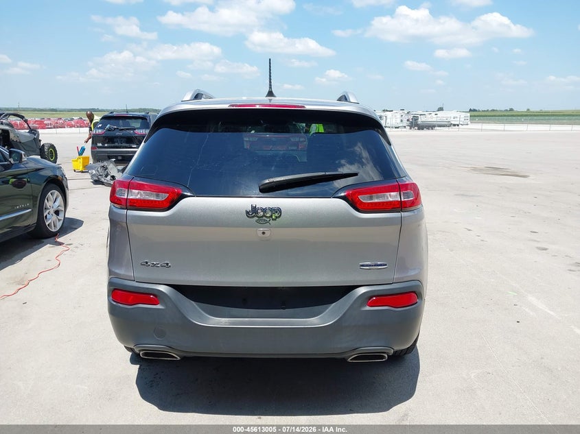 2016 Jeep Cherokee Latitude VIN: 1C4PJMCS0GW373529 Lot: 45613005