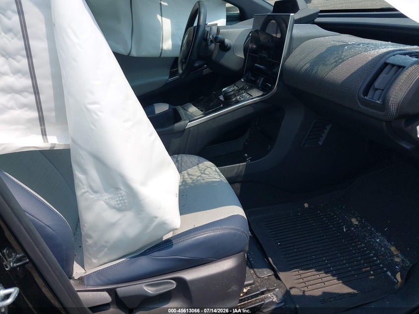 2023 SUBARU SOLTERRA auction photo 5
