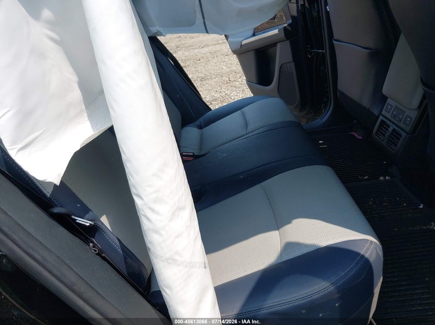 2023 SUBARU SOLTERRA auction photo 8