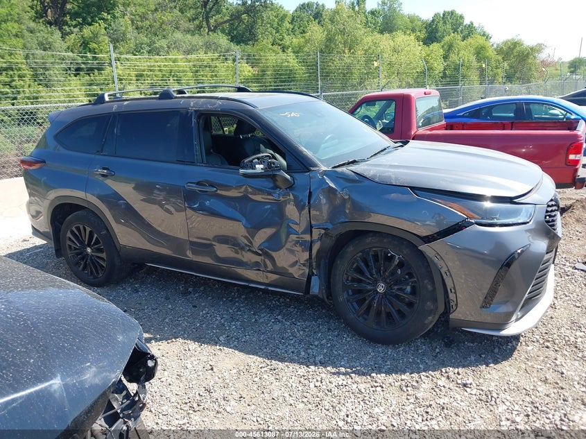 TOYOTA HIGHLANDER - zdjęcie 13