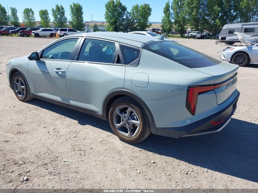 Vin: 3kpft4dexte281072, lot: 46111638, kia k4 lxs 20263