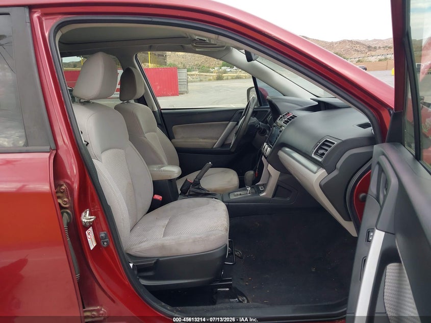 2018 SUBARU FORESTER auction photo 5