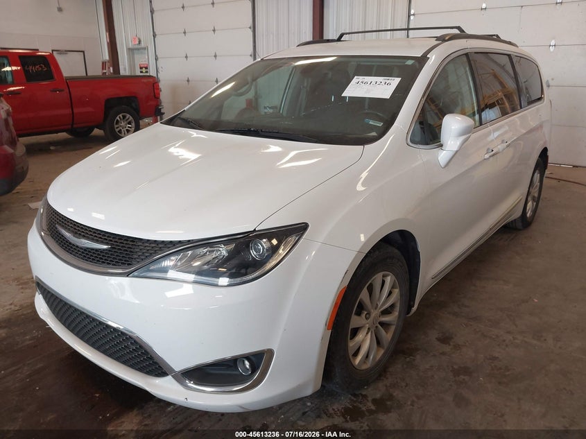 2017 Chrysler Pacifica Touring-L 2C4RC1BGXHR507889 photo 1