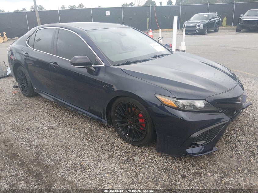 2021 TOYOTA CAMRY auction photo 1