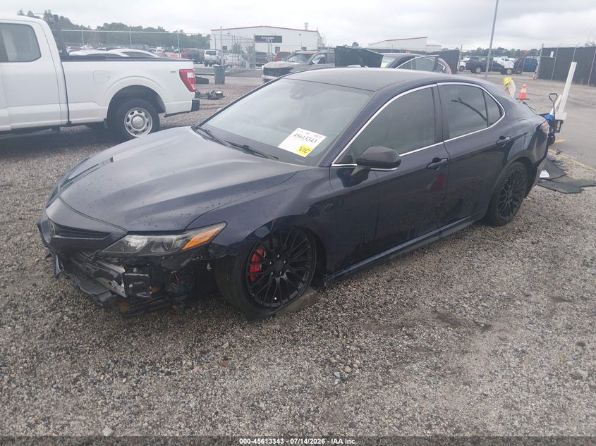 2021 TOYOTA CAMRY auction photo 2