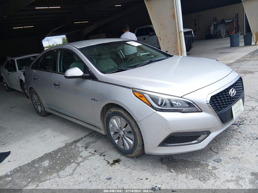 2016 HYUNDAI SONATA HYBRID auction photo 1