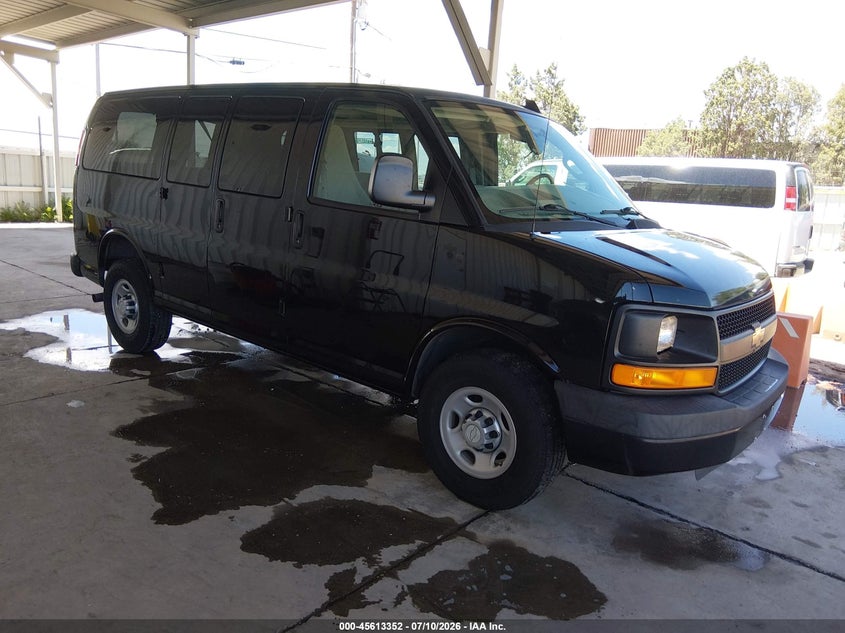 2016 CHEVROLET EXPRESS 2500 auction photo 1