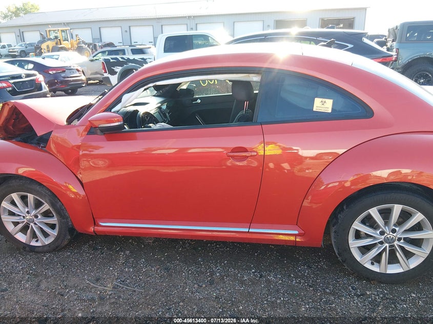 2018 Volkswagen Beetle 2.0T Coast/2.0T S VIN: 3VWFD7AT3JM706410 Lot: 45613400