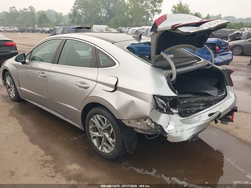 2021 HYUNDAI SONATA auction photo 3