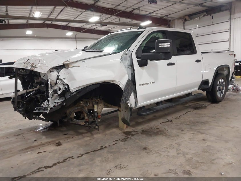 2026 CHEVROLET SILVERADO 2500 HD auction photo 2