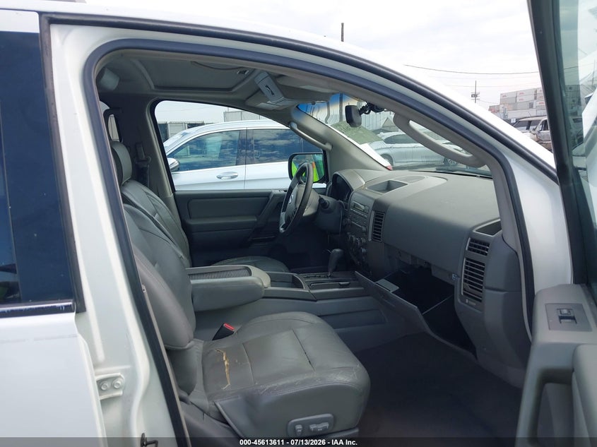 2004 NISSAN PATHFINDER ARMADA auction photo 5