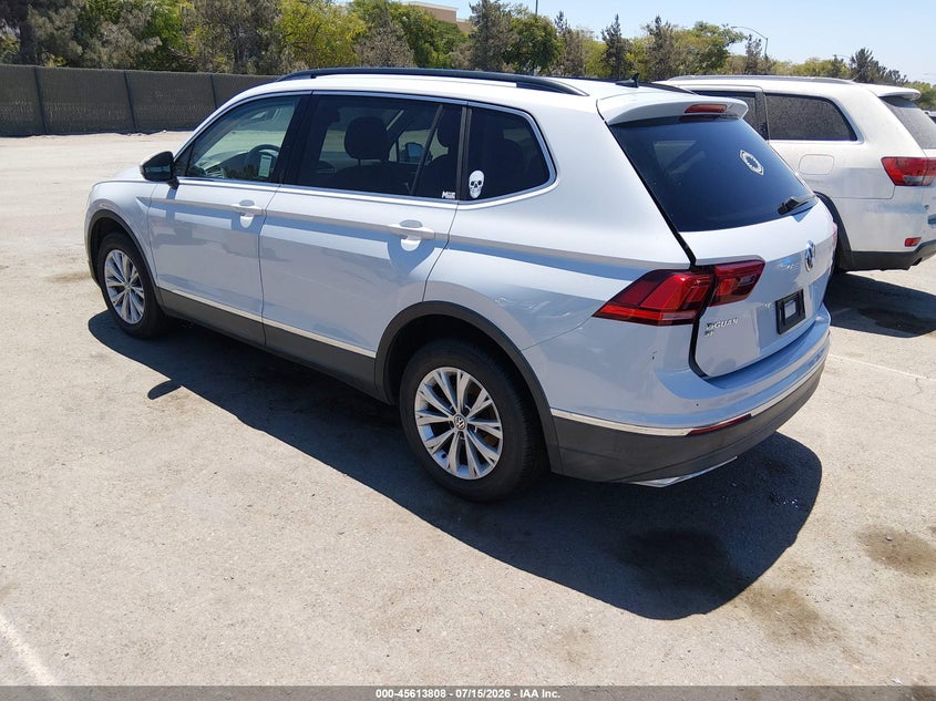 2018 VOLKSWAGEN TIGUAN auction photo 3
