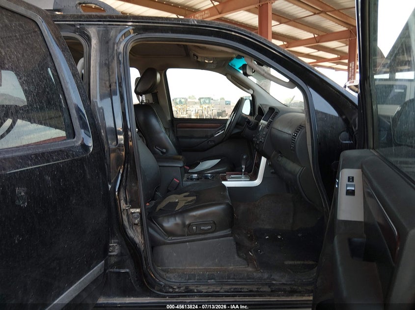 2011 NISSAN PATHFINDER auction photo 5