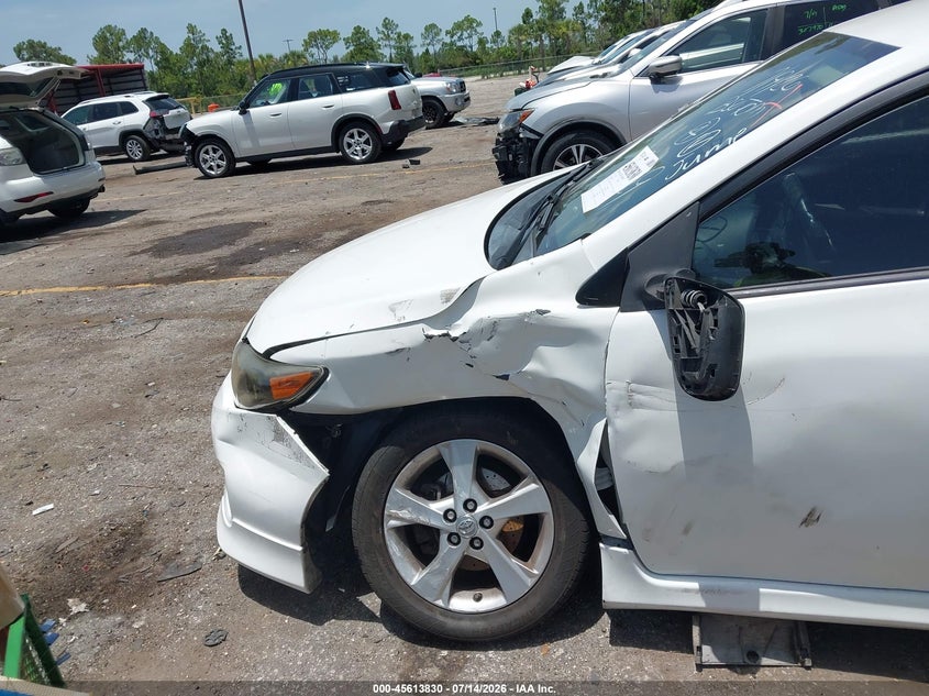 2013 TOYOTA COROLLA auction photo 6