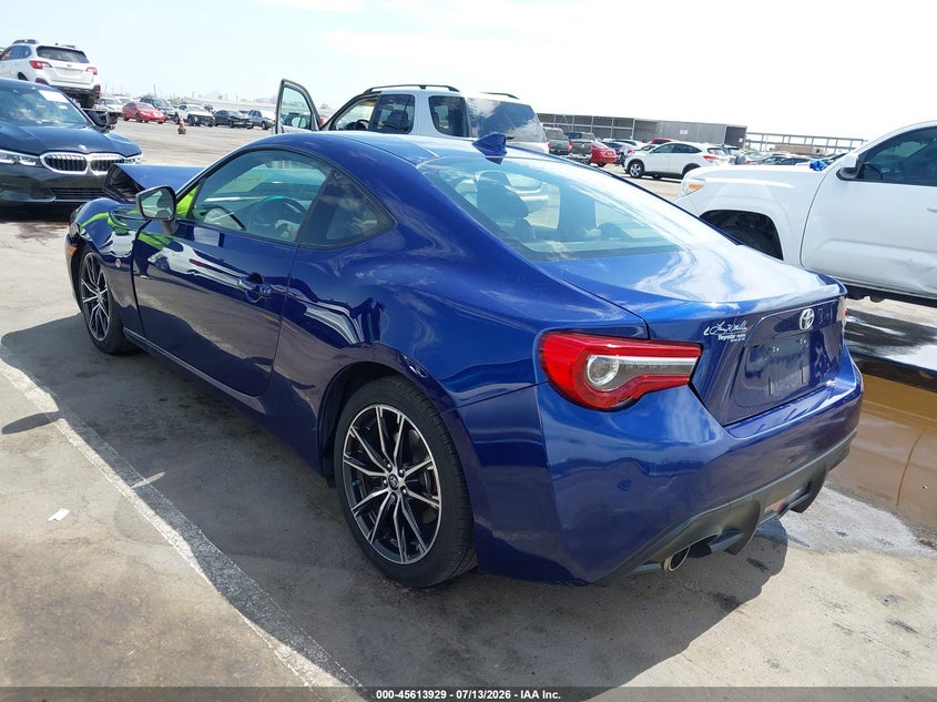 2017 TOYOTA 86 auction photo 3