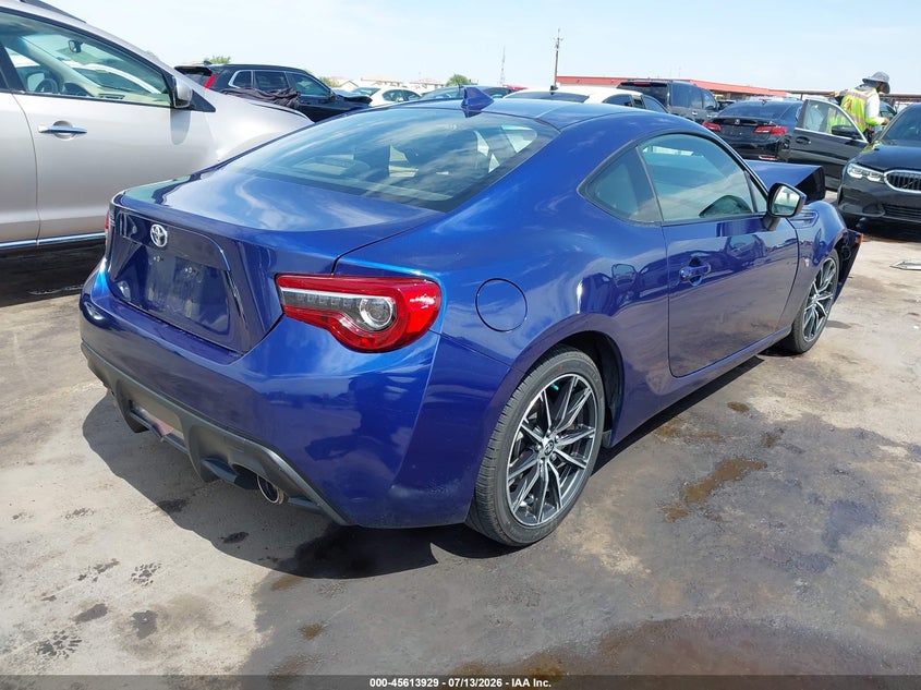 2017 TOYOTA 86 auction photo 4