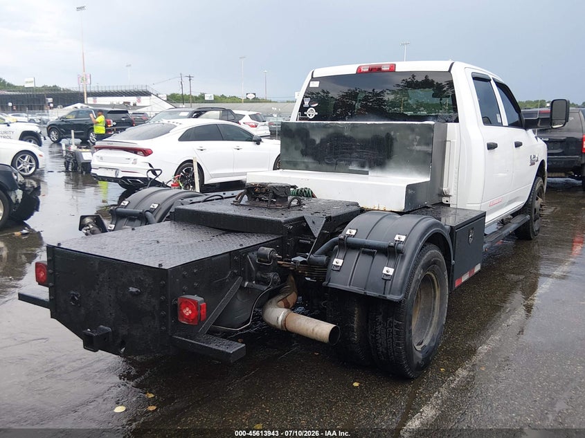 2017 RAM 3500 CHASSIS auction photo 4