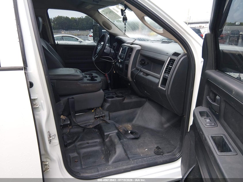 2017 RAM 3500 CHASSIS auction photo 7