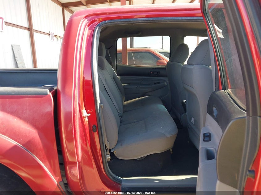 2012 TOYOTA TACOMA auction photo 8