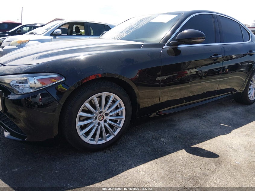 2021 Alfa Romeo Giulia Rwd VIN: ZARFAMAN5M7647151 Lot: 45614090