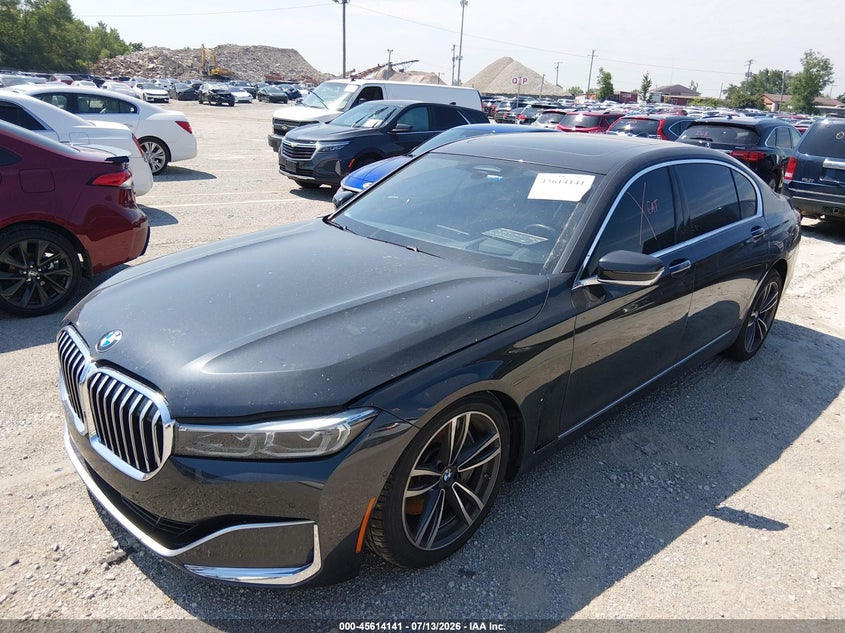 2020 BMW 750I — zdjęcie 2