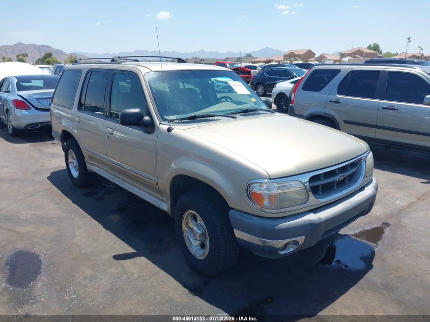 2000 Ford Explorer