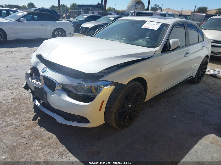 Vin: wba8a9c56jad27803, lot: 46112605, bmw 320i 20182