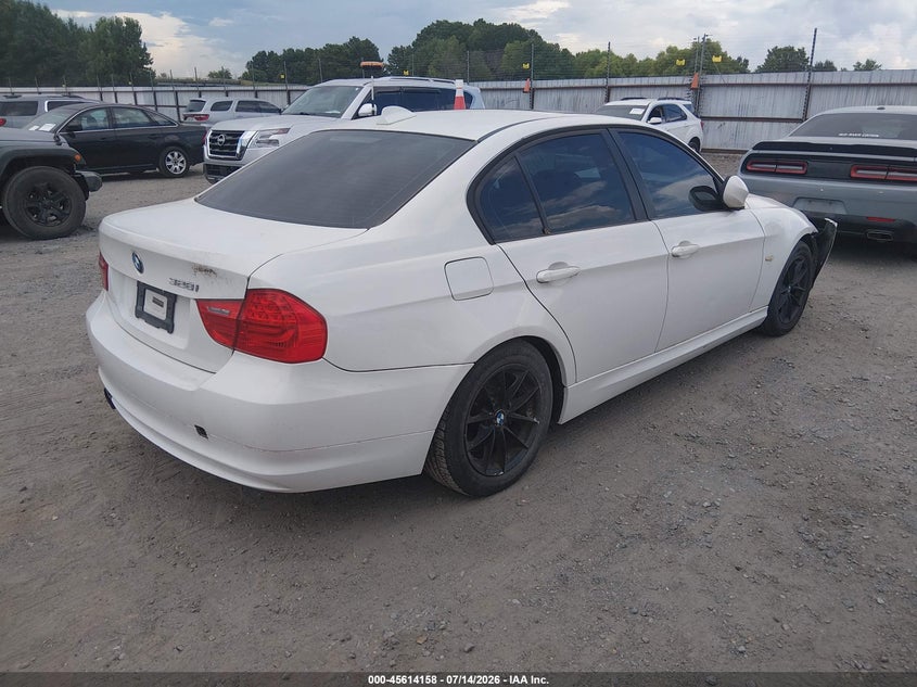 Vin: wbaph7g53anm54228, lot: 46112608, bmw 328i 20104
