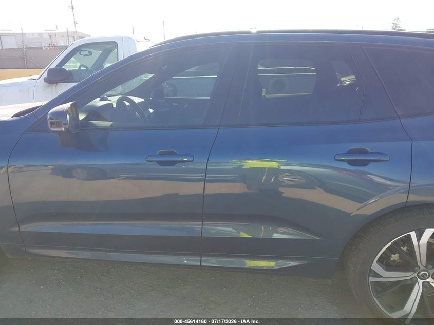 2022 Volvo Xc60 B5 R-Design VIN: YV4L12RM0N1954421 Lot: 45614160