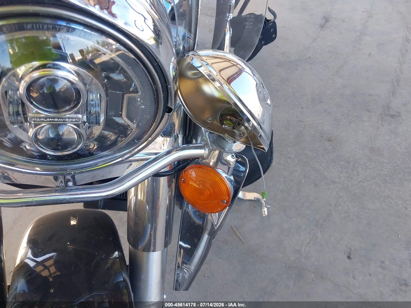 2014 Harley-Davidson Flhr Road King VIN: 1HD1FBM17EB627399 Lot: 45614178