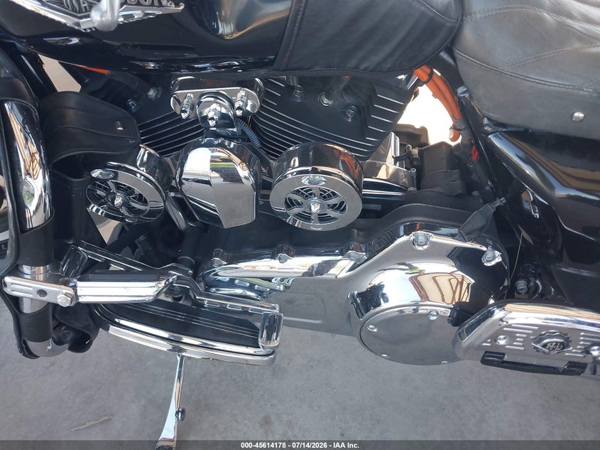 2014 Harley-Davidson Flhr Road King VIN: 1HD1FBM17EB627399 Lot: 45614178