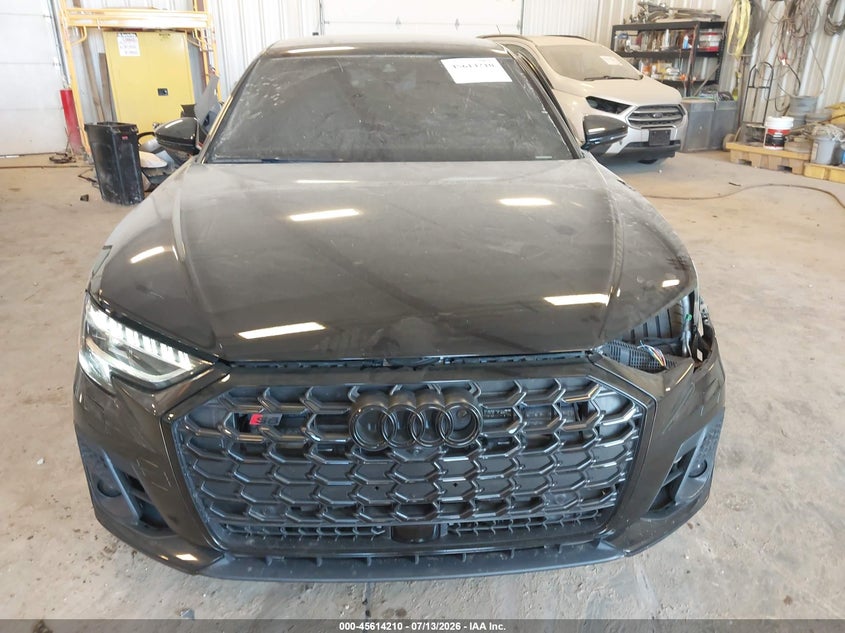 AUDI S8 - zdjęcie 12