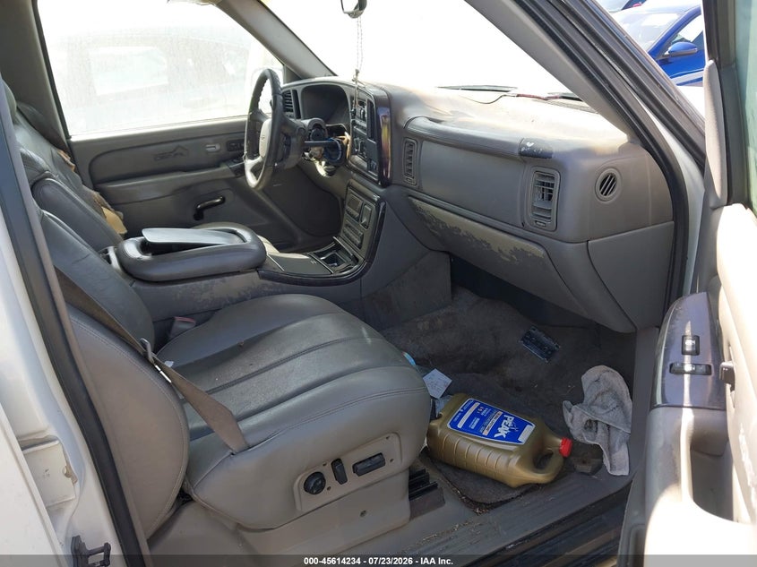 2001 GMC YUKON XL 1500 auction photo 5