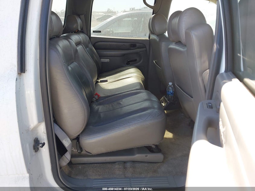 2001 GMC YUKON XL 1500 auction photo 8