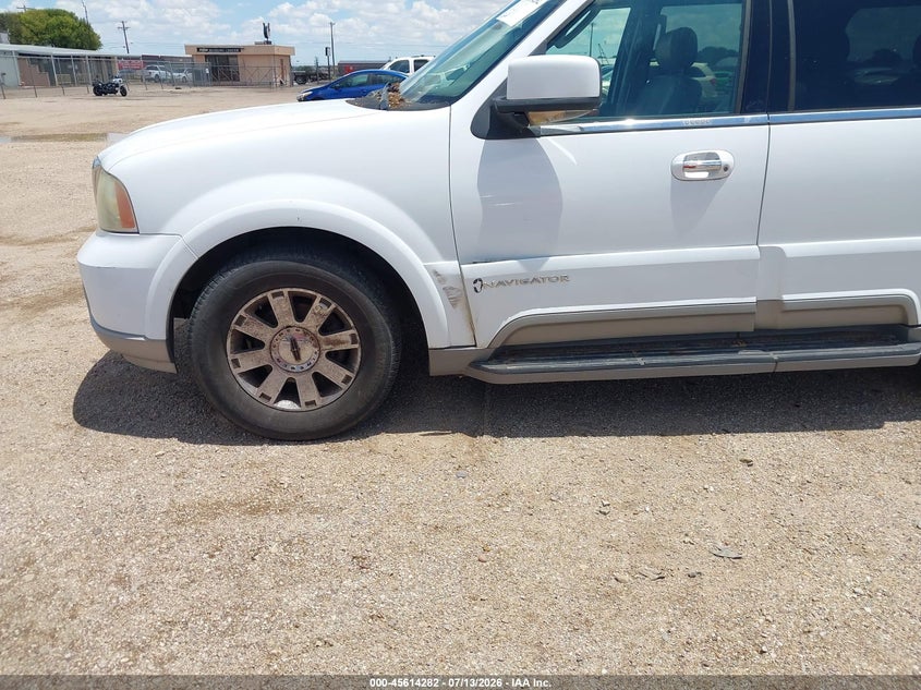 2004 Lincoln Navigator VIN: 5LMFU28R84LJ32689 Lot: 45614282