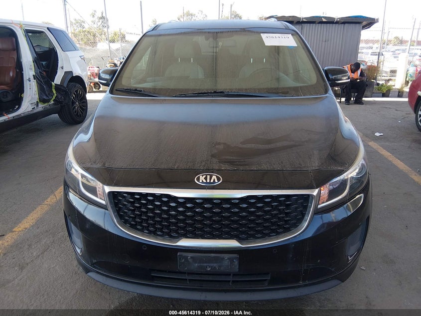 2017 KIA SEDONA auction photo 6