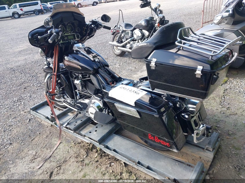 2007 HARLEY-DAVIDSON FLHT auction photo 3