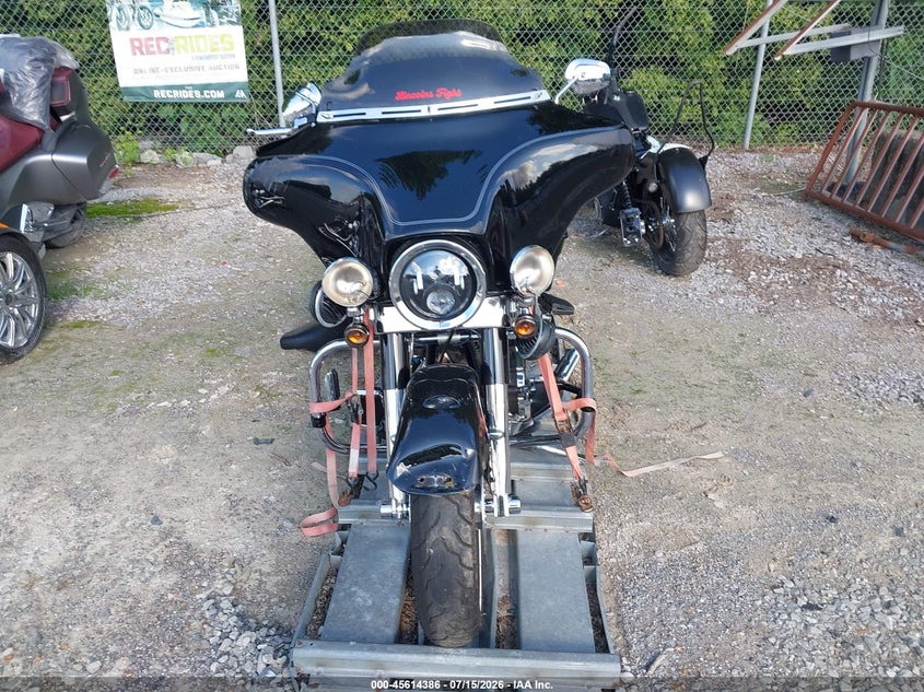 2007 HARLEY-DAVIDSON FLHT auction photo 5